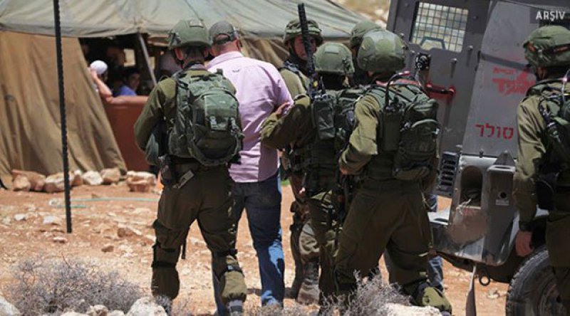 İşgal Askerleri 19 Filistinliyi Gözaltına Aldı