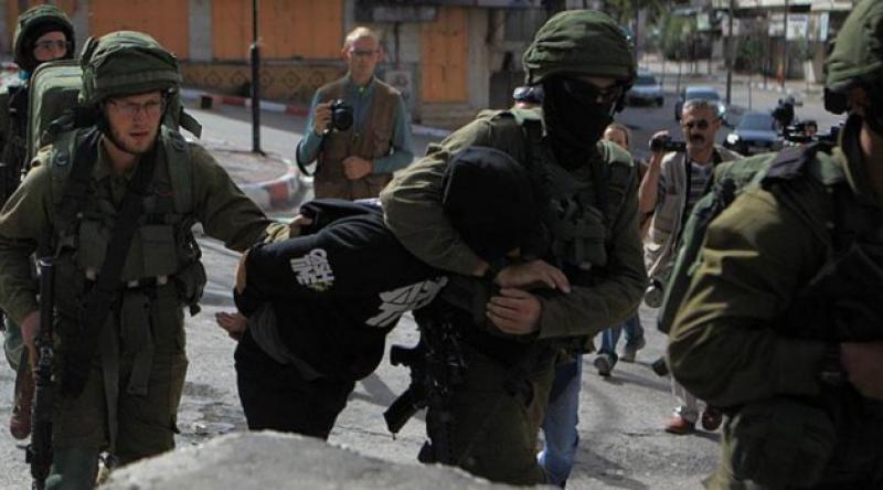 İşgal Güçleri 22 Filistinliyi Gözaltına Aldı 