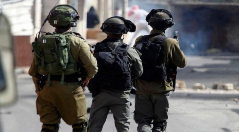 İşgalci İsrail askerleri 2 Filistinliyi yaraladı