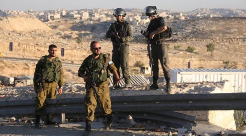 İşgalci İsrail askerleri Filistinli esirlere gaz bombası ve plastik mermi ile saldırdı