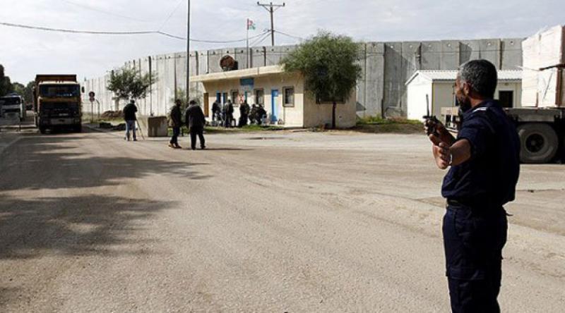 İsrail Gazze'nin tek ticari sınır kapısını kapattı