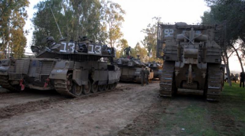 Katil İsrail ordusundan Gazze sınırına büyük yığınak