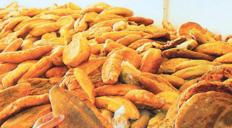 Kızılay Başkanı: Türkiye'de her yıl 500 bin ton ekmek israf ediliyor!