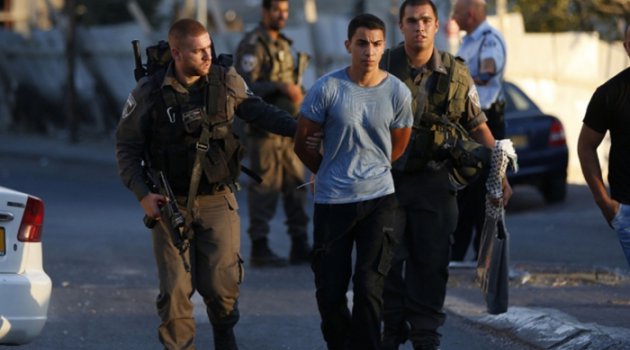 Kudüs’te Filistinli gençlere gözaltı
