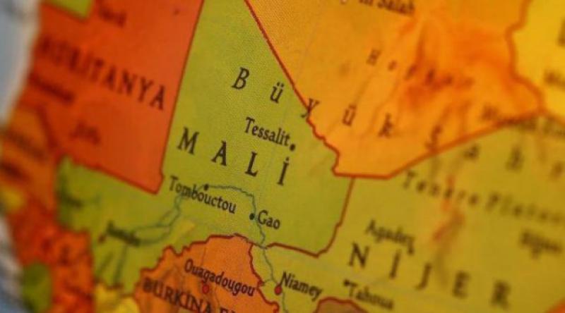 Mali’de askeri üsse silahlı saldırı: 16 ölü