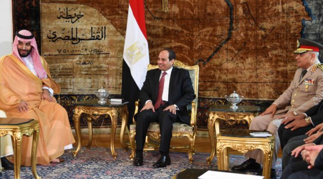 Mısır Darbesi'nin mimarı Suudi Arabistan&#39;dan Sisi&#39;ye ziyaret