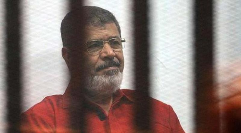 Mısır'da Mursi&#39;ye "Sayın Cumhurbaşkanı&quot; diyen spiker açığa alındı