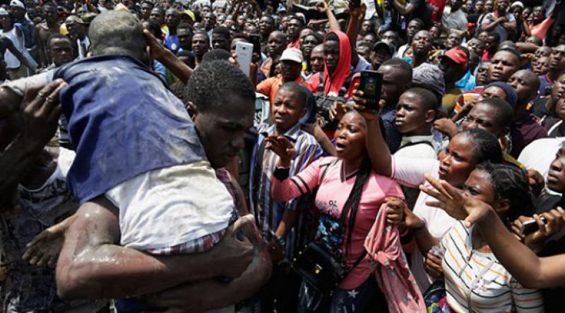 Nijerya'da çöken okul binasından 41 kişi kurtarıldı