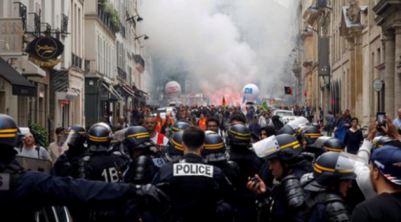 Paris'teki Son Gösterilerin Faturası Ağır Oldu
