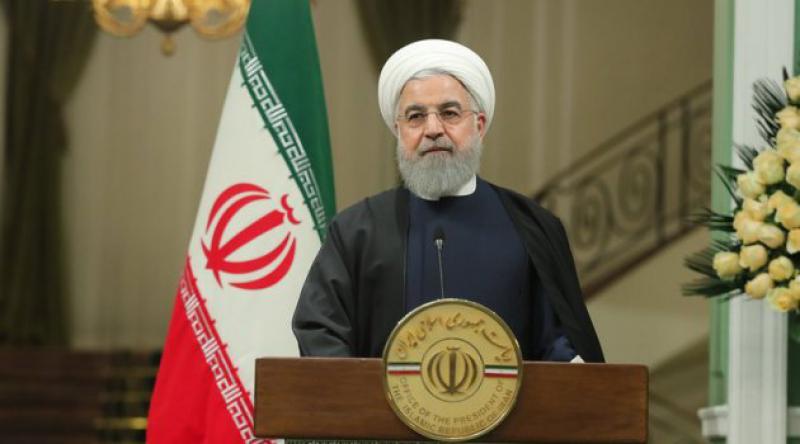 Ruhani'den ABD mesajı: Boyun eğmeyeceğiz!