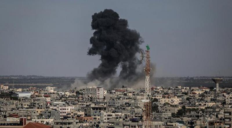 Siyonist İsrail, Gazze'ye saldırdı: 1 şehit, 3 yaralı