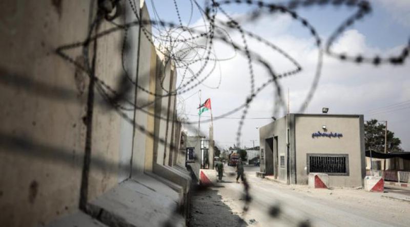 Siyonist İsrail Kerm Ebu Salim Sınır Kapısı'nı "sükunet şartıyla&quot; açıyor
