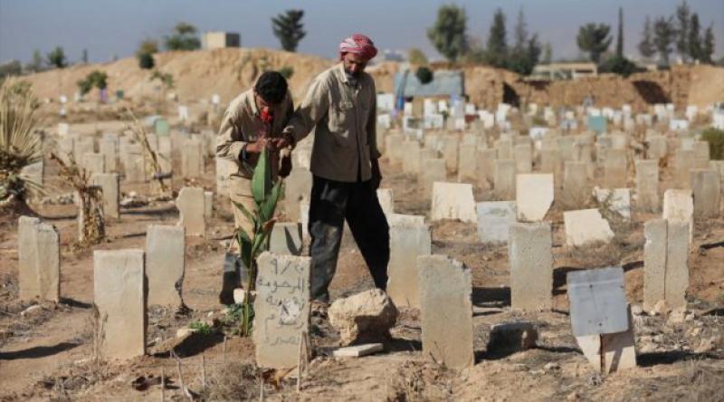 Suriye'de mezarlıklar yetersiz kaldı