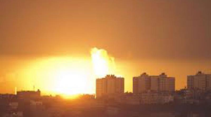 Terörist İsrail yine Gazze'yi bombaladı!