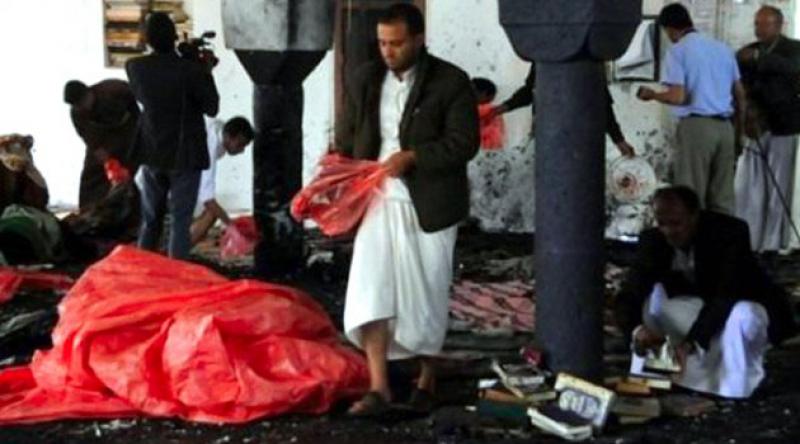 Yemen'de 3 cami bombalandı