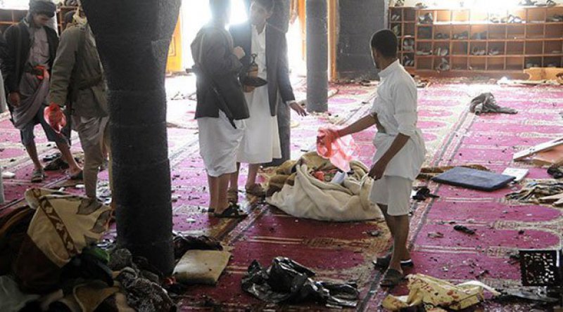 Yemen'de iki camiye bombalı saldırı